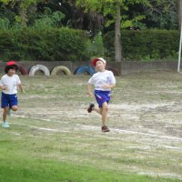 ２学期の様子　持久走記録会に向けて（２年）