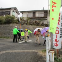 新しい登校班での登校