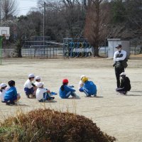 ボールをけって（２年体育）